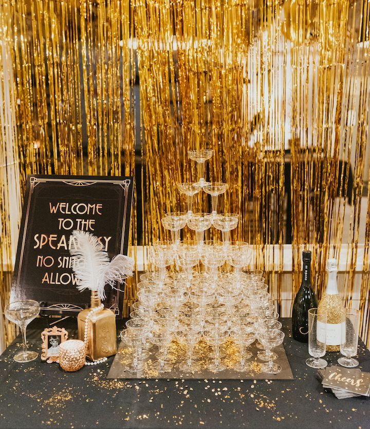 Gatsby-themed event entertainment featuring Art Deco styling, interactive photo experiences, vintage props, and Roaring Twenties-inspired décor.